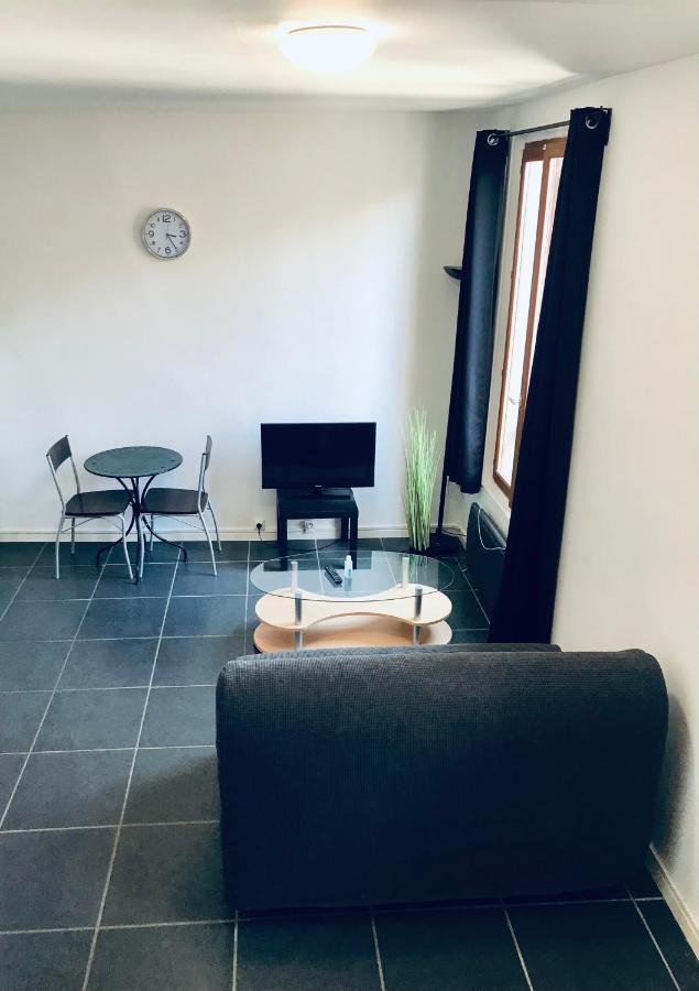 Comfy Duplex In The Middle Of Fontainebleau Apartment Екстериор снимка